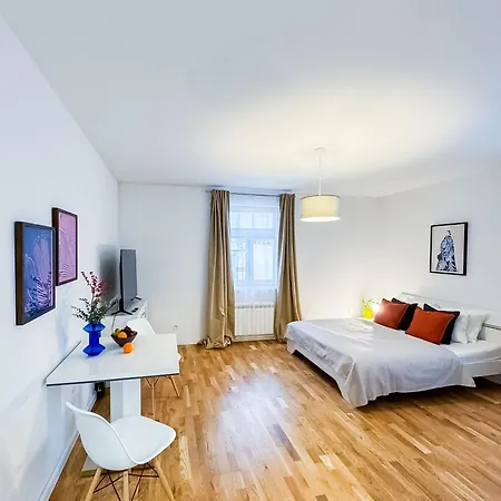 Turnkey I Wenceslas Square Apartment *