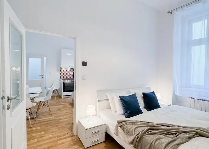 Turnkey I Wenceslas Square Апартаменты Прага