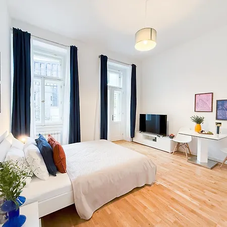 Апартаменты Turnkey I Wenceslas Square