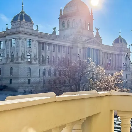 Turnkey I Wenceslas Square アパート *
